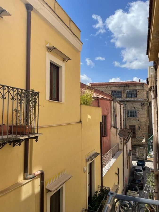 Luxury Apartament'S Celso Palermo Bagian luar foto