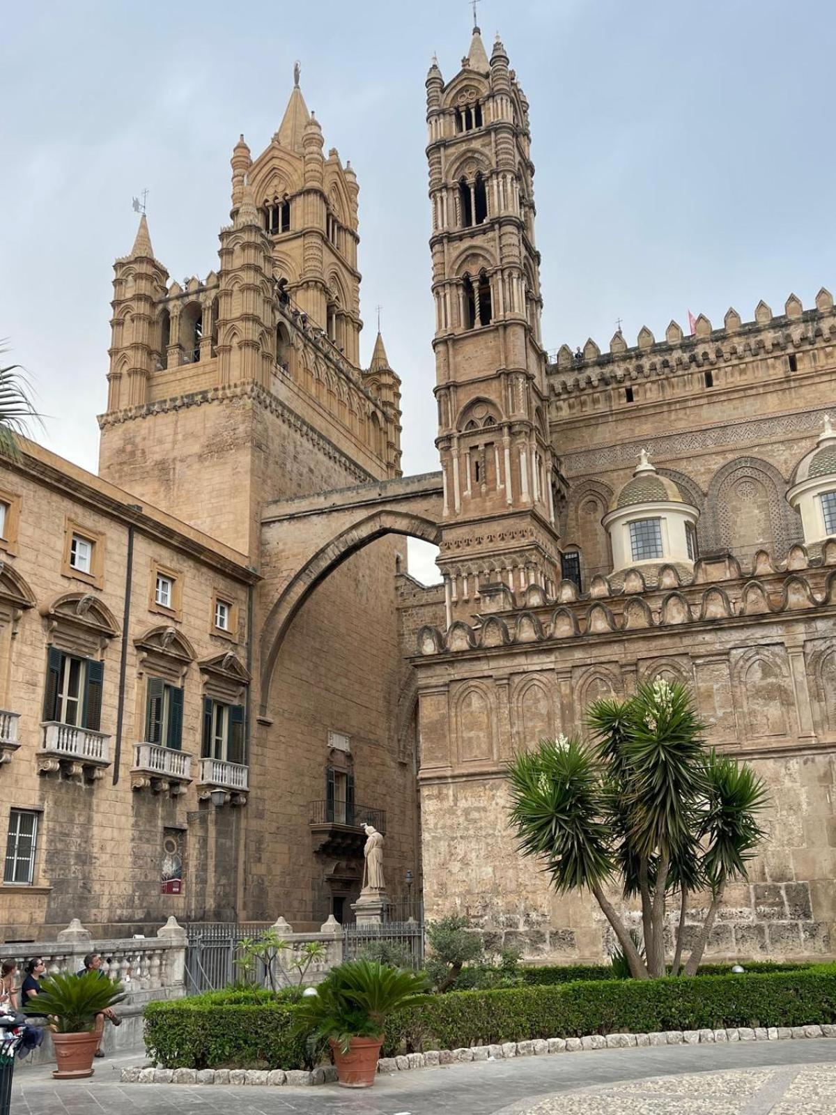 Luxury Apartament'S Celso Palermo Bagian luar foto